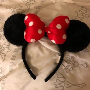Minnie Mouse Ear Headband – Black and White